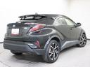 Ｃ－ＨＲ Ｇ　軽減ブレーキ　Ｂモニタ　ＤＶＤ再生可　地デジフルセグ　半革シート　１オーナ－車　ＥＴＣ付　キーフリーシステム　ＬＥＤヘッド　ナビ＆ＴＶ　イモビライザー　横滑り防止機能　運転席エアバック　クルーズＣ（6枚目）