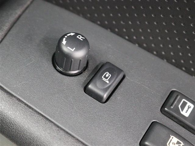 エクストレイル ２０Ｘｔｔ　４ＷＤ　ＳＤナビ　フルセグ　ＤＶＤ再生　ミュージックプレイヤー接続可　ＥＴＣ　シートヒーター　クルーズコントロール　ＨＩＤヘッドライト　ワンオーナー（28枚目）