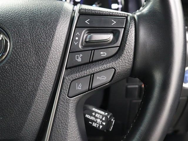 アルファードハイブリッド Ｓ　タイプゴールド　サンルーフ　４ＷＤ　ミュージックプレイヤー接続可　バックカメラ　衝突被害軽減システム　ＥＴＣ　両側電動スライド　ＬＥＤヘッドランプ　乗車定員７人　３列シート　ワンオーナー　アイドリングストップ（8枚目）