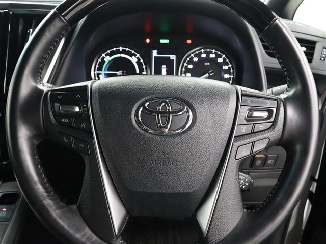 アルファードハイブリッド Ｓ　タイプゴールド　サンルーフ　４ＷＤ　ミュージックプレイヤー接続可　バックカメラ　衝突被害軽減システム　ＥＴＣ　両側電動スライド　ＬＥＤヘッドランプ　乗車定員７人　３列シート　ワンオーナー　アイドリングストップ（30枚目）