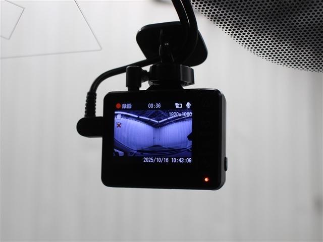 ヴィッツ Ｕ　フルセグ　メモリーナビ　ＤＶＤ再生　バックカメラ　衝突被害軽減システム　ＥＴＣ　ドラレコ　ＬＥＤヘッドランプ（20枚目）