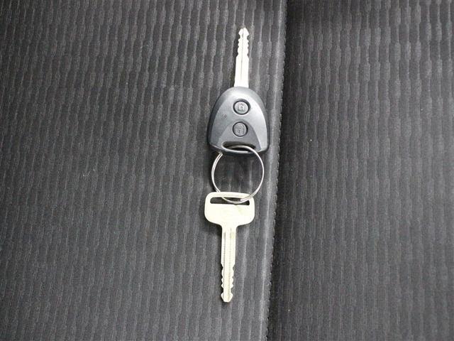 ハイゼットカーゴ ＤＸ　ミュージックプレイヤー接続可　バックカメラ　衝突被害軽減システム　ＥＴＣ　アイドリングストップ（31枚目）