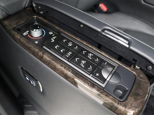 アルファードハイブリッド エグゼクティブラウンジＳ　革シート　サンルーフ　４ＷＤ　フルセグ　メモリーナビ　ＤＶＤ再生　ミュージックプレイヤー接続可　後席モニター　バックカメラ　衝突被害軽減システム　ＥＴＣ　ドラレコ　両側電動スライド　ＬＥＤヘッドランプ（15枚目）