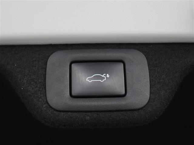 クラウンクロスオーバー Ｇアドバンスド・レザーパッケージ　革シート　４ＷＤ　フルセグ　バックカメラ　衝突被害軽減システム　ＥＴＣ　ドラレコ　ＬＥＤヘッドランプ　アイドリングストップ（13枚目）