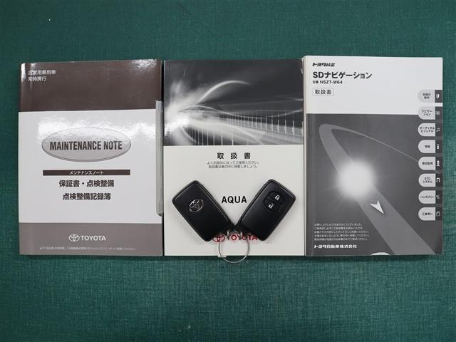 アクア Ｓ　フルセグ　メモリーナビ　ＤＶＤ再生　バックカメラ　衝突被害軽減システム　ＥＴＣ　ワンオーナー　アイドリングストップ（36枚目）