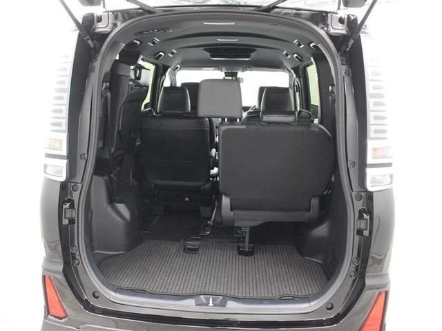 ヴォクシー ＺＳ　煌ＩＩＩ　フルセグ　メモリーナビ　ＤＶＤ再生　ミュージックプレイヤー接続可　後席モニター　バックカメラ　衝突被害軽減システム　ＥＴＣ　両側電動スライド　乗車定員７人　３列シート　フルエアロ（36枚目）