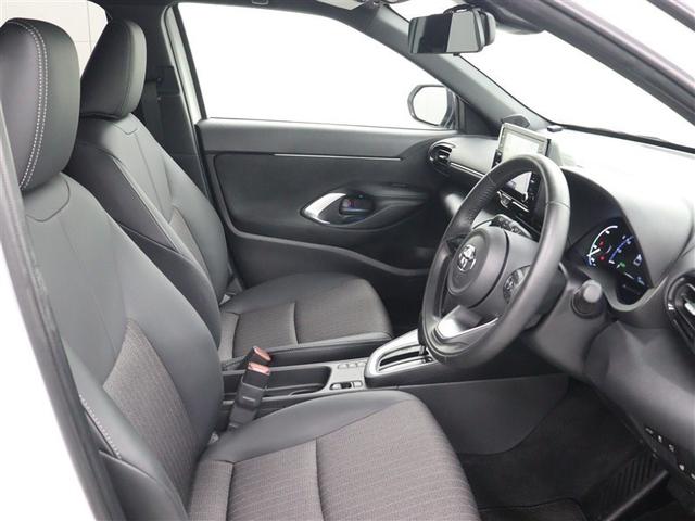 ヤリスクロス ハイブリッドＺ　メモリーナビ　ミュージックプレイヤー接続可　バックカメラ　衝突被害軽減システム　ＥＴＣ　ドラレコ　ＬＥＤヘッドランプ　アイドリングストップ（9枚目）