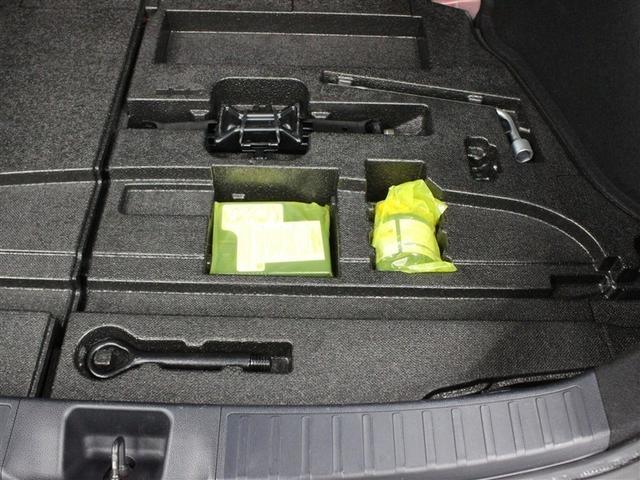 プリウス Ａツーリングセレクション　フルセグ　メモリーナビ　ＤＶＤ再生　バックカメラ　衝突被害軽減システム　ＥＴＣ　ＬＥＤヘッドランプ　アイドリングストップ（36枚目）