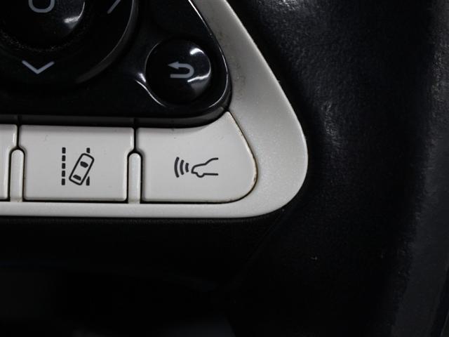 プリウスＰＨＶ Ａ　フルセグ　メモリーナビ　ミュージックプレイヤー接続可　バックカメラ　衝突被害軽減システム　ＥＴＣ　ドラレコ　ＬＥＤヘッドランプ　アイドリングストップ（7枚目）