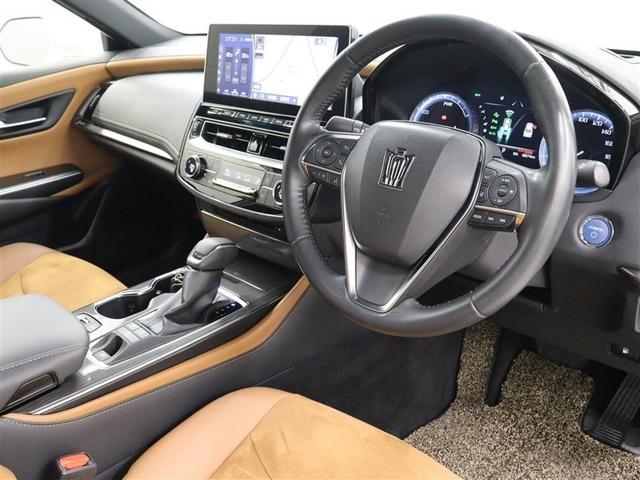 クラウンハイブリッド Ｓ　１２．３型ナビ　フルセグ　ブルーレイ再生　ミュージックプレイヤー接続可　全周囲カメラ　ＥＴＣ　シートヒーター　パワーシート　ＬＥＤヘッドライト　ＢＳＭ　ＰＫＳＢ　ＴＳＳ　ワンオーナー（6枚目）