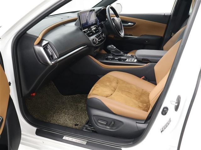 クラウンハイブリッド Ｓ　１２．３型ナビ　フルセグ　ブルーレイ再生　ミュージックプレイヤー接続可　全周囲カメラ　ＥＴＣ　シートヒーター　パワーシート　ＬＥＤヘッドライト　ＢＳＭ　ＰＫＳＢ　ＴＳＳ　ワンオーナー（9枚目）