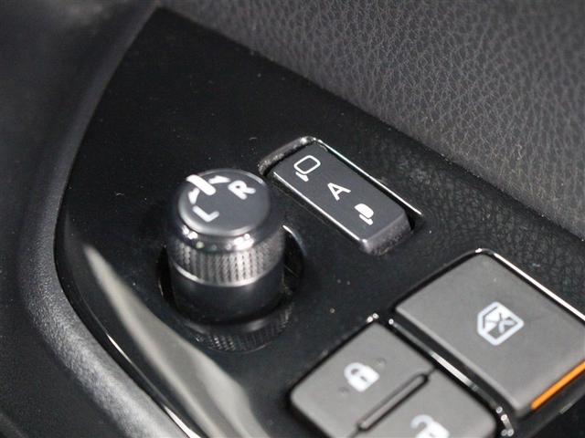 プリウス E 雹害車 CDオーディオ ミュージックプレイヤー接続可 ETC LEDヘッドライト TSS-P(29枚目)