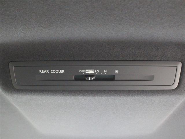 ノア ハイブリッドS-G フルセグ メモリーナビ ミュージックプレイヤー接続可 バックカメラ 衝突被害軽減システム ETC 両側電動スライド LEDヘッドランプ 乗車定員8人 3列シート アイドリングストップ(11枚目)