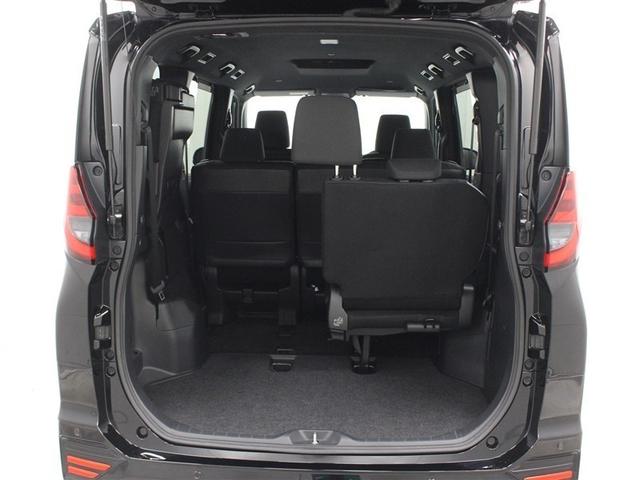 ノア ハイブリッドS-G フルセグ メモリーナビ ミュージックプレイヤー接続可 バックカメラ 衝突被害軽減システム ETC 両側電動スライド LEDヘッドランプ 乗車定員8人 3列シート アイドリングストップ(37枚目)