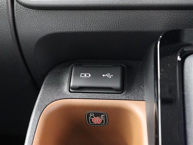 シエンタ ハイブリッドＺ　フルセグ　メモリーナビ　ミュージックプレイヤー接続可　バックカメラ　衝突被害軽減システム　ＥＴＣ　両側電動スライド　ＬＥＤヘッドランプ　乗車定員７人　３列シート　アイドリングストップ（28枚目）