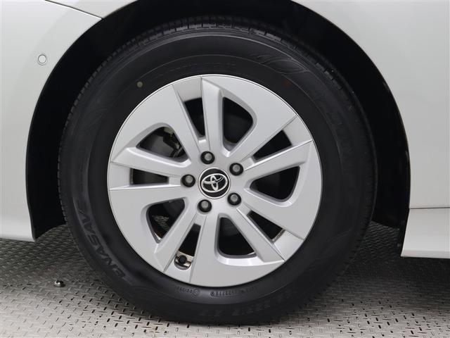 プリウス Ｓセーフティプラス　ＳＤナビ　ワンセグ　バックカメラ　ＥＴＣ　パーキングアシスト　ＬＥＤヘッドライト　ＩＣＳ　ＴＳＳ－Ｐ（11枚目）