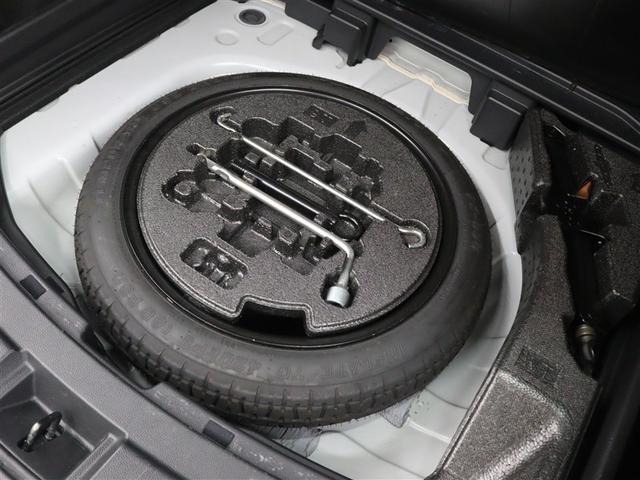 スペアタイヤが装備されています。