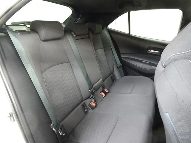 ゆとりある広々とした車内空間は、ドライブを始め買い物やレジャーなど、幅広く活躍します。一人でもみんなとでもお出かけを楽しみましょう！