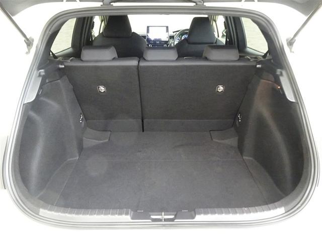 広々としたラゲージスペースを備えています。大きなものや長さのある荷物もしっかりと積み込めます。