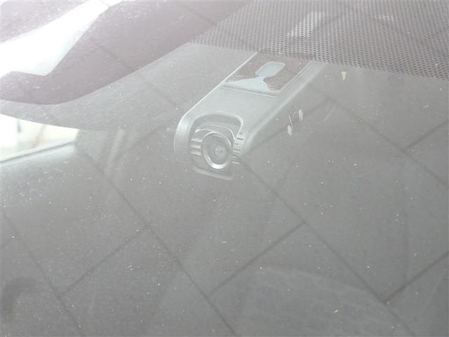 万が一のトラブルのときにも役に立つドライブレコーダーを装備しています。側面衝突や幅寄せ・割り込み対策に！