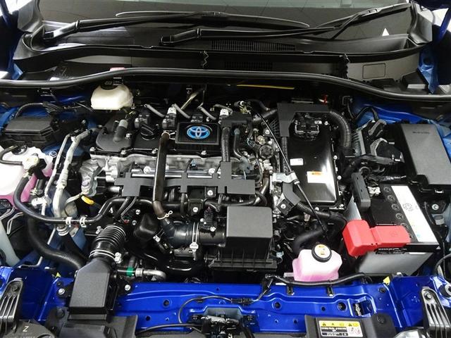 カローラクロス ハイブリッド Z LEDヘッドライト ディスプレイオーディオ(ナビあり・TVなし) バックカメラ Bluetoothオーディオ 運転席電動シート 前席シートヒーター 合成皮革シート ETC車載器 純正アルミホイール(9枚目)