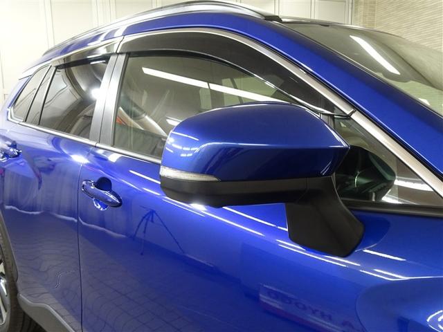 カローラクロス ハイブリッド Z LEDヘッドライト ディスプレイオーディオ(ナビあり・TVなし) バックカメラ Bluetoothオーディオ 運転席電動シート 前席シートヒーター 合成皮革シート ETC車載器 純正アルミホイール(14枚目)
