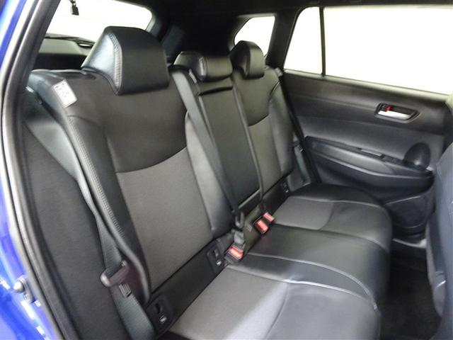 カローラクロス ハイブリッド Z LEDヘッドライト ディスプレイオーディオ(ナビあり・TVなし) バックカメラ Bluetoothオーディオ 運転席電動シート 前席シートヒーター 合成皮革シート ETC車載器 純正アルミホイール(17枚目)