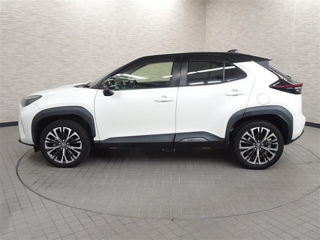 ヤリスクロス ハイブリッドZ インテリジェントキー アルミホイル LEDライト 1オ-ナ- リアカメラ クルーズコントロール 横滑り防止システム ナビTV メモリーナビゲーション 電動シ-ト パワステ オートエアコン キーフリー(5枚目)