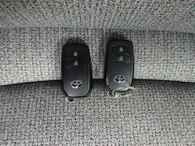 ヤリスクロス ハイブリッドZ インテリジェントキー アルミホイル LEDライト 1オ-ナ- リアカメラ クルーズコントロール 横滑り防止システム ナビTV メモリーナビゲーション 電動シ-ト パワステ オートエアコン キーフリー(29枚目)