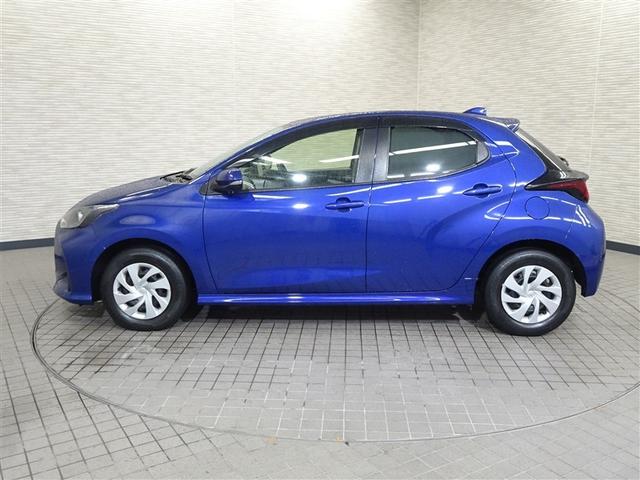 ヤリス Ｇ　バックモニタ－　誤発進抑制機能　１オーナー車　スマートキー　盗難防止装置　横滑り防止機能　キーレス　ＥＴＣ　オートエアコン　メモリーナビ　ＡＢＳ　運転席エアバック　サイドエアバッグ　記録簿有　ナビ（5枚目）