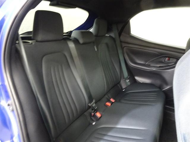 ヤリス Ｇ　バックモニタ－　誤発進抑制機能　１オーナー車　スマートキー　盗難防止装置　横滑り防止機能　キーレス　ＥＴＣ　オートエアコン　メモリーナビ　ＡＢＳ　運転席エアバック　サイドエアバッグ　記録簿有　ナビ（16枚目）