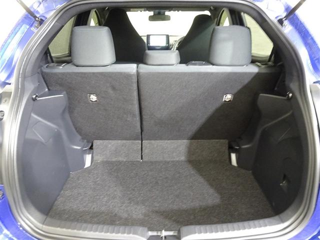 ヤリス Ｇ　バックモニタ－　誤発進抑制機能　１オーナー車　スマートキー　盗難防止装置　横滑り防止機能　キーレス　ＥＴＣ　オートエアコン　メモリーナビ　ＡＢＳ　運転席エアバック　サイドエアバッグ　記録簿有　ナビ（17枚目）