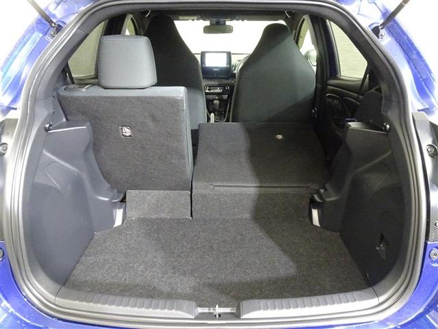 ヤリス Ｇ　バックモニタ－　誤発進抑制機能　１オーナー車　スマートキー　盗難防止装置　横滑り防止機能　キーレス　ＥＴＣ　オートエアコン　メモリーナビ　ＡＢＳ　運転席エアバック　サイドエアバッグ　記録簿有　ナビ（18枚目）