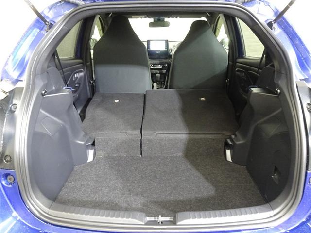 ヤリス Ｇ　バックモニタ－　誤発進抑制機能　１オーナー車　スマートキー　盗難防止装置　横滑り防止機能　キーレス　ＥＴＣ　オートエアコン　メモリーナビ　ＡＢＳ　運転席エアバック　サイドエアバッグ　記録簿有　ナビ（19枚目）