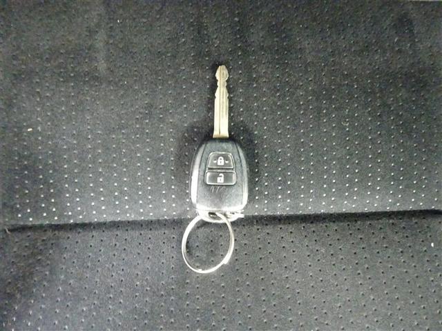 カローラフィールダー １．５Ｇ　衝突回避システム　ワンオーナー車　ナビＴＶ　メモリーナビ　キーレス　ＥＳＣ　アイドリングストップ　パワーウィンド　エアバッグ　ワンセグ　パワステ　ＡＢＳ　サイドカーテンエアバック　フルオートエアコン（31枚目）