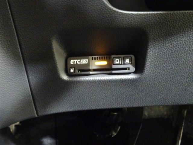 フィット リュクス　メモリーナビ　オートエアコン　Ｒカメラ　スマートキー　ＥＴＣ　ＶＳＡ　ＬＥＤ　盗難防止システム　クルーズコントロール　衝突被害軽減ブレーキ　地デジ　革シート　１オーナー（30枚目）