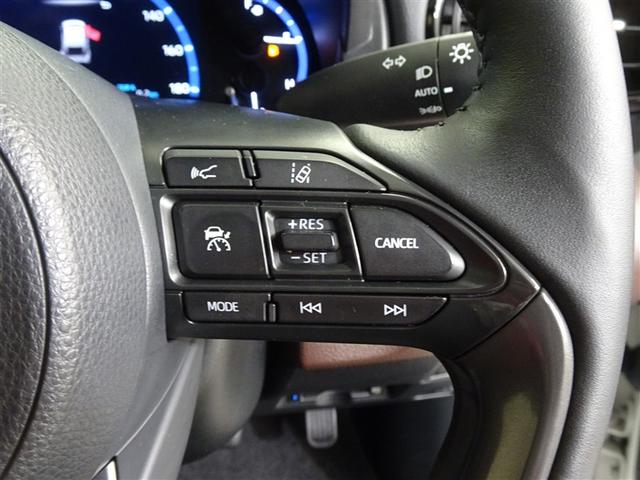 ヤリスクロス ハイブリッドＺ　インテリジェントキー　アルミホイル　ＬＥＤライト　１オ－ナ－　リアカメラ　クルーズコントロール　横滑り防止システム　ナビＴＶ　メモリーナビゲーション　電動シ－ト　パワステ　オートエアコン　キーフリー（31枚目）