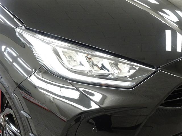 ヤリス Ｚ　ＬＥＤヘッドライト　運転席＆助手席シートヒーター　ディスプレイオーディオ（ナビあり・ＴＶなし）　Ｂｌｕｅｔｏｏｔｈオーディオ　全方位モニター　フルエアロ　社外アルミホイール　ＢＬＩＴＺ製マフラー（10枚目）