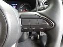 ステアリングスイッチ付き。前方から目を離すことなく操作することが可能です。