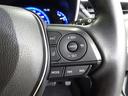ステアリングスイッチ付き。前方から目を離すことなく操作することが可能です。