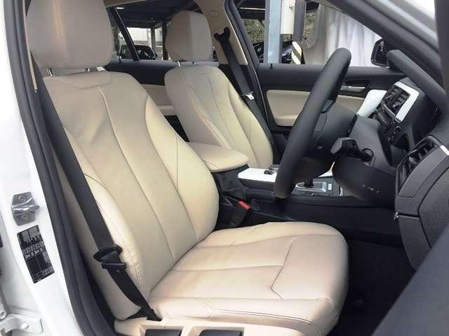 118d ファッショニスタ 登録済未使用車禁煙車HDDナビ(3枚目)