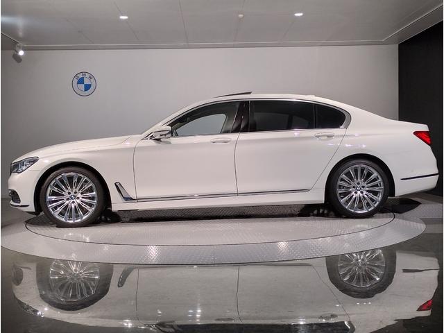 750Li エクセレンス 黒レザーシート 電動ガラスサンルーフ リアエンターテイメント ベンチレーションシート ヘッドアップディスプレイ レーザーライト ハーマンカードン アクティブクルーズコントロール リアスライドブラインド(5枚目)