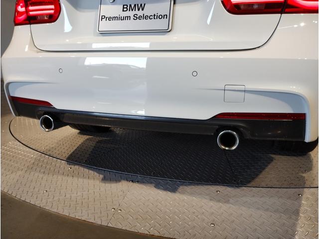 ３シリーズ ３４０ｉ　Ｍスポーツ　後期　黒革　ヘッドアップディスプレイ　アクティブクルーズ　トップビューカメラ　ＯＰ１９インチホイール　地デジ　衝突軽減ブレーキ　ＬＥＤヘッドライト　ブラックキドニー　シートヒーター　電動シート　Ｆ３０（33枚目）