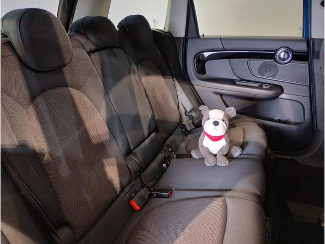 ＭＩＮＩ クーパーＤ　クロスオーバー　追従式クルーズコントロール　ＬＥＤヘッドライト　バックカメラ　障害物センサー　純正ナビ　電動テールゲート　純正１８インチＡＷ　コンフォートアクセス　衝突軽減ブレーキ　Ｂｌｕｅｔｏｏｔｈオーディオ（15枚目）