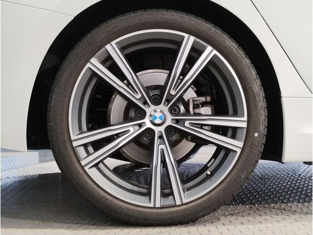 ３シリーズ ３２０ｄ　ｘＤｒｉｖｅＭスポーツエディションシャドー　後期モデル　１オーナー　純正オプション１９ＡＷ　ブラックキドニーグリル　シートヒーター　ヘッドアップディスプレイ　追従式クルコン　パドルシフト　電動シート　電動リアゲート　ＬＥＤ　ＥＴＣ　全周囲カメラ（67枚目）
