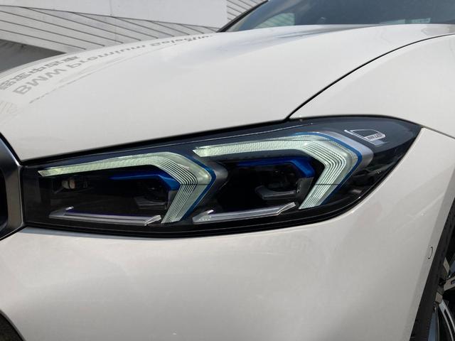 ３シリーズ ３１８ｉ　Ｍスポーツ　ワンオーナー　新型ステアリング　追従型クルーズコントロール　電動リアゲート　ヘッドアップディスプレイ　パドルシフト　全周囲カメラ　コーナーセンサー　メモリ機能付パワーシート　シートヒーター　Ｇ２０（33枚目）