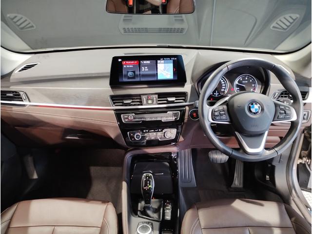 Ｘ１ ｘＤｒｉｖｅ　１８ｄ　ｘライン　後期モデル　モカレザー　シートヒーター　アクティブクルーズコントロール　純正ＨＤＤナビ　バックカメラ　障害物センサー　電動シート　電動リアゲート　ＬＥＤライト　ミラーＥＴＣ　スマートキー　純正１８ＡＷ（12枚目）