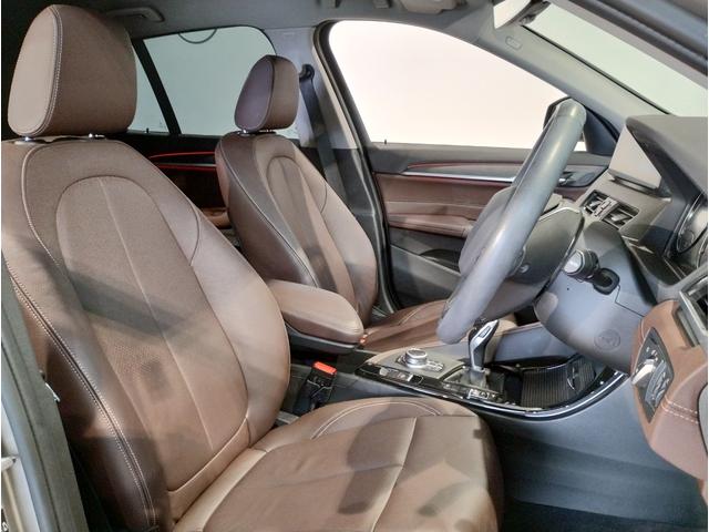 Ｘ１ ｘＤｒｉｖｅ　１８ｄ　ｘライン　後期モデル　モカレザー　シートヒーター　アクティブクルーズコントロール　純正ＨＤＤナビ　バックカメラ　障害物センサー　電動シート　電動リアゲート　ＬＥＤライト　ミラーＥＴＣ　スマートキー　純正１８ＡＷ（14枚目）
