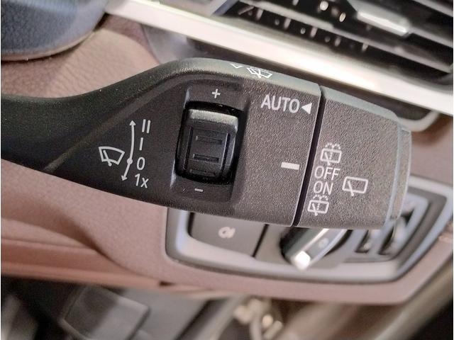 Ｘ１ ｘＤｒｉｖｅ　１８ｄ　ｘライン　後期モデル　モカレザー　シートヒーター　アクティブクルーズコントロール　純正ＨＤＤナビ　バックカメラ　障害物センサー　電動シート　電動リアゲート　ＬＥＤライト　ミラーＥＴＣ　スマートキー　純正１８ＡＷ（24枚目）