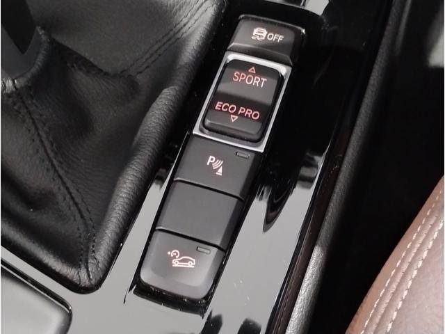 Ｘ１ ｘＤｒｉｖｅ　１８ｄ　ｘライン　後期モデル　モカレザー　シートヒーター　アクティブクルーズコントロール　純正ＨＤＤナビ　バックカメラ　障害物センサー　電動シート　電動リアゲート　ＬＥＤライト　ミラーＥＴＣ　スマートキー　純正１８ＡＷ（39枚目）